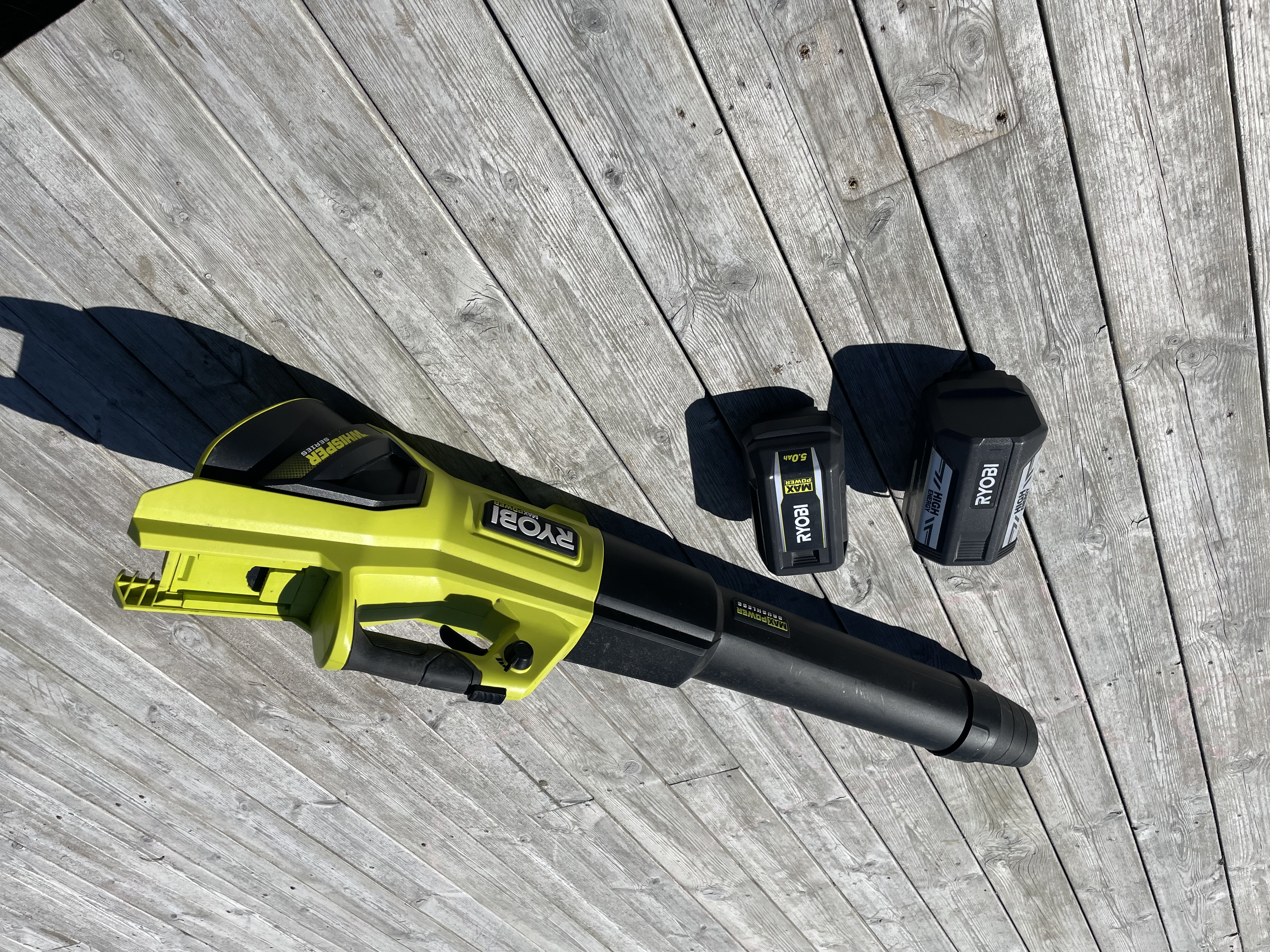 Kraftfull lövblås ryobi 36v – inkl. 2 batterier