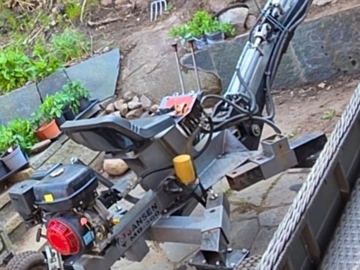 Hyr minigrävare till småprojekt