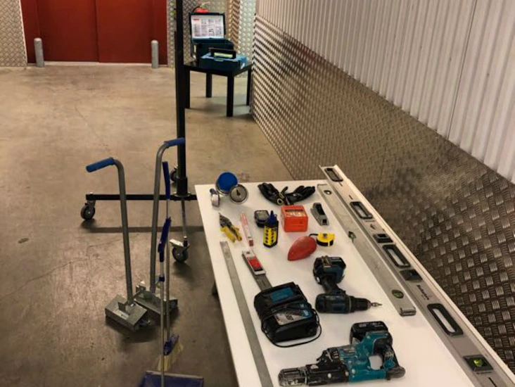 Skivhiss gips hiss håltagare hole in one set