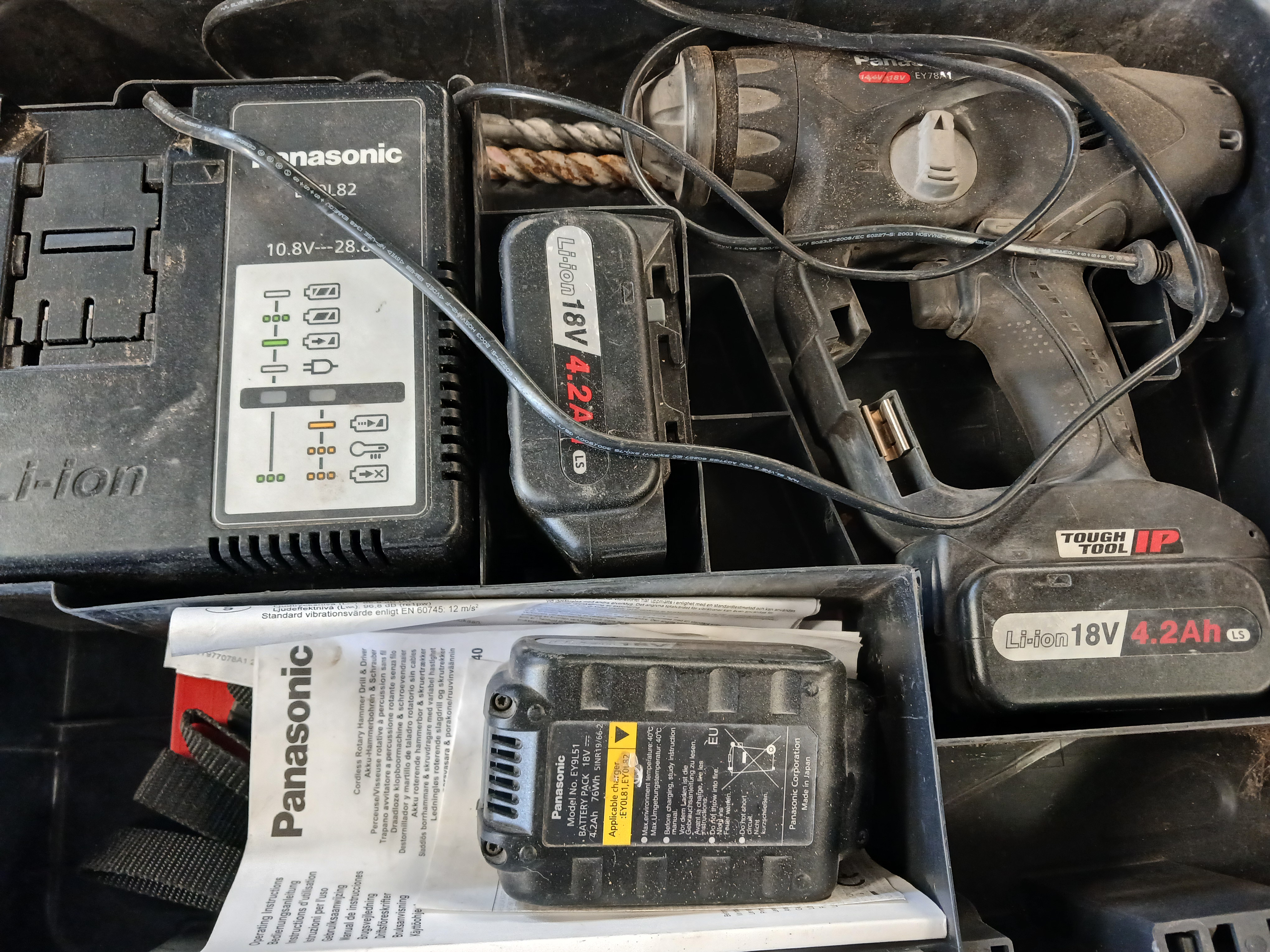 Panaconic drill/murdrill 18v