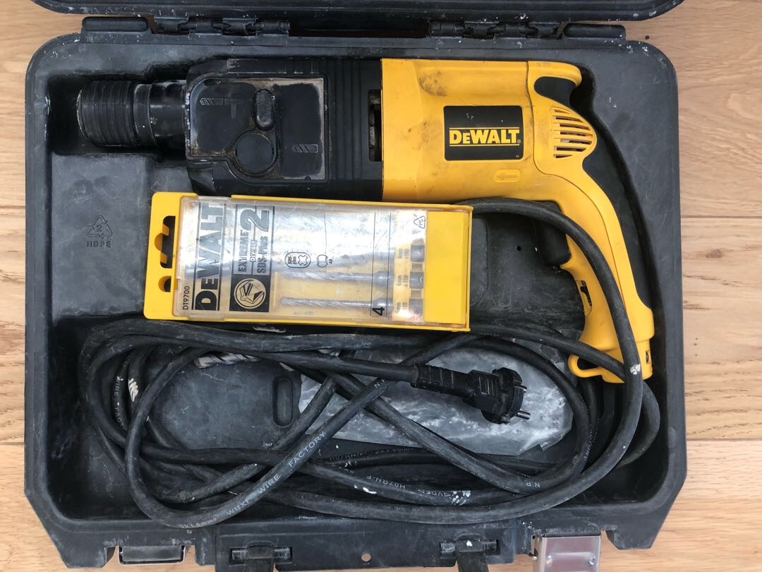 Dewalt borrhammare d25002k