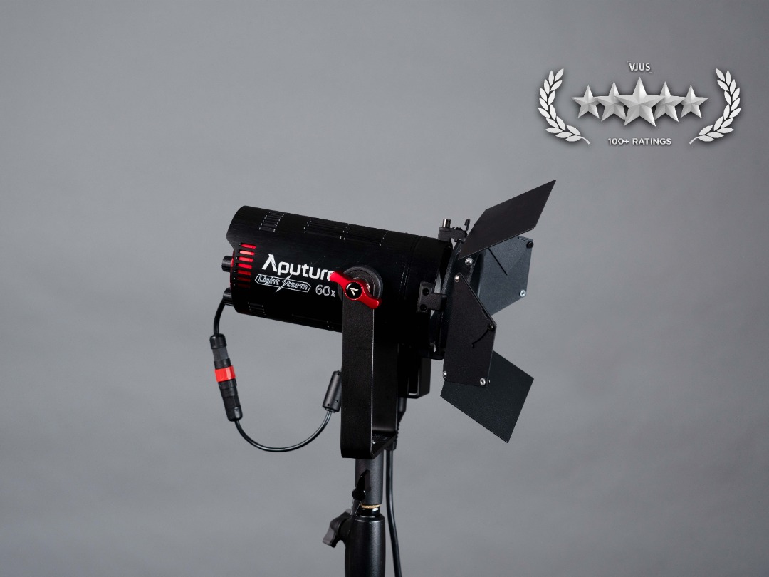 2x aputure lightstorm 60x m/ softbox