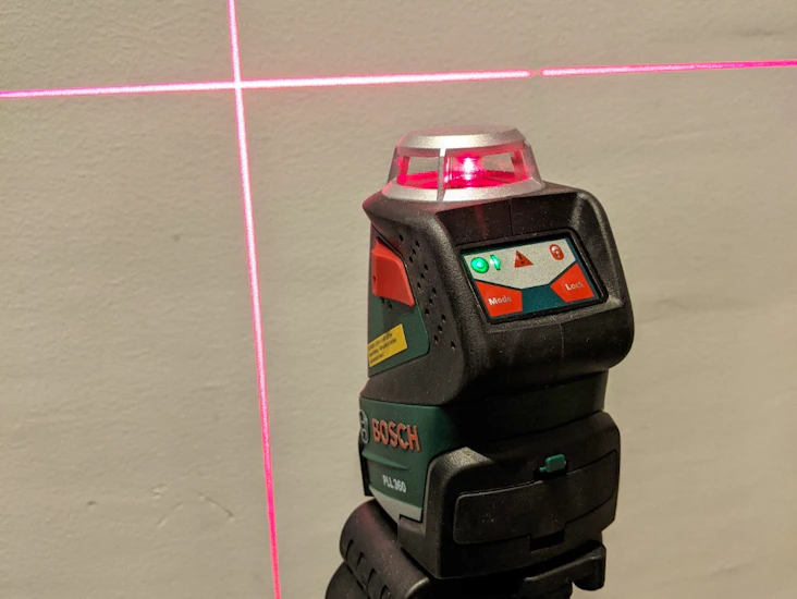 Bosch krysslaser pll360 med stativ