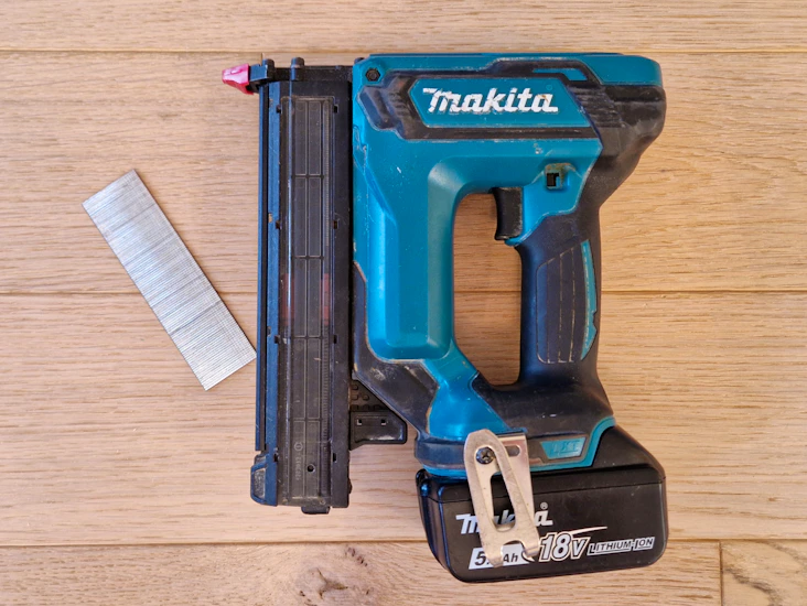 Makitan viimeistelynaulain