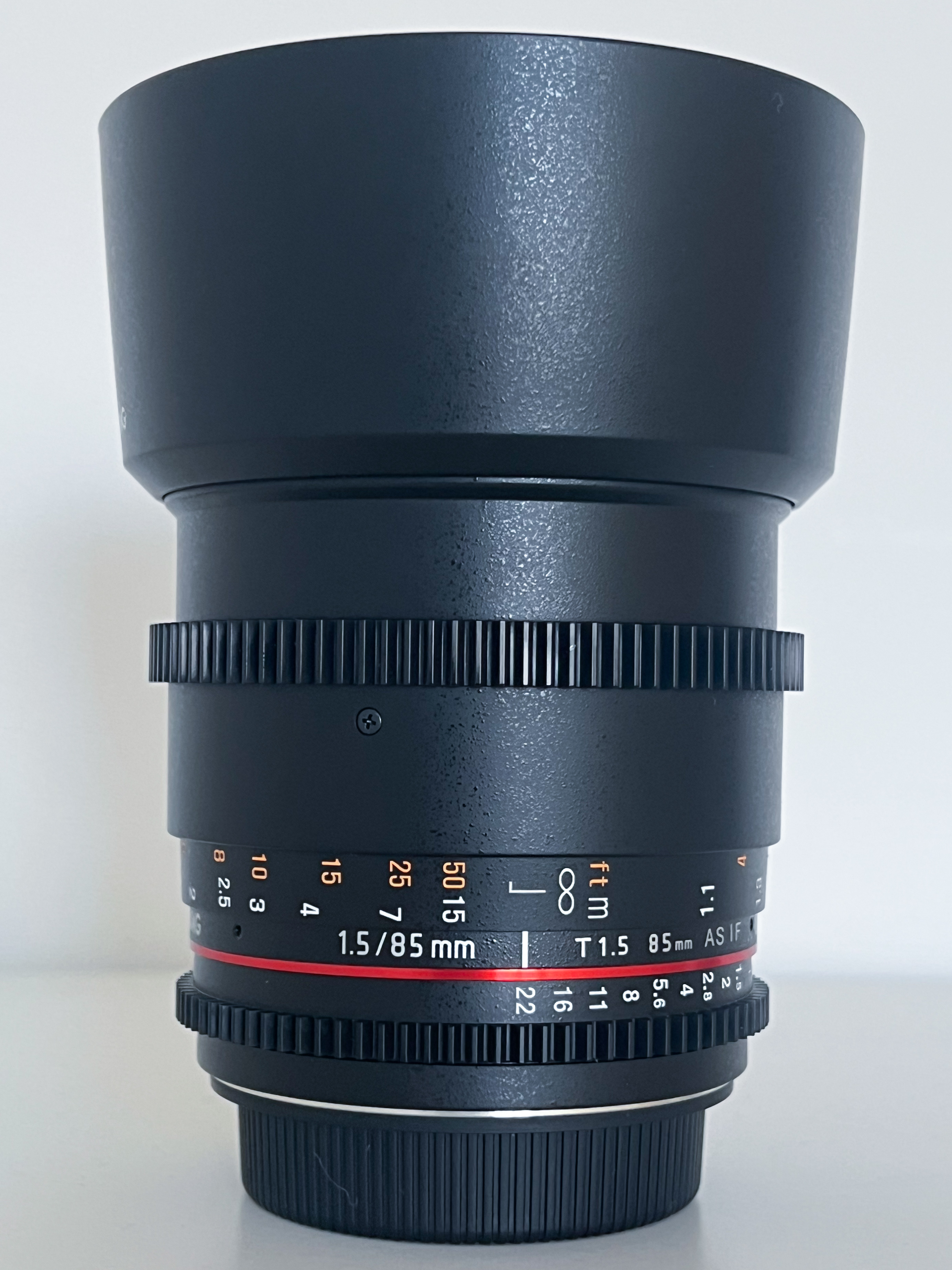 Samyang 85mm t1.5 ef as umc ii cine