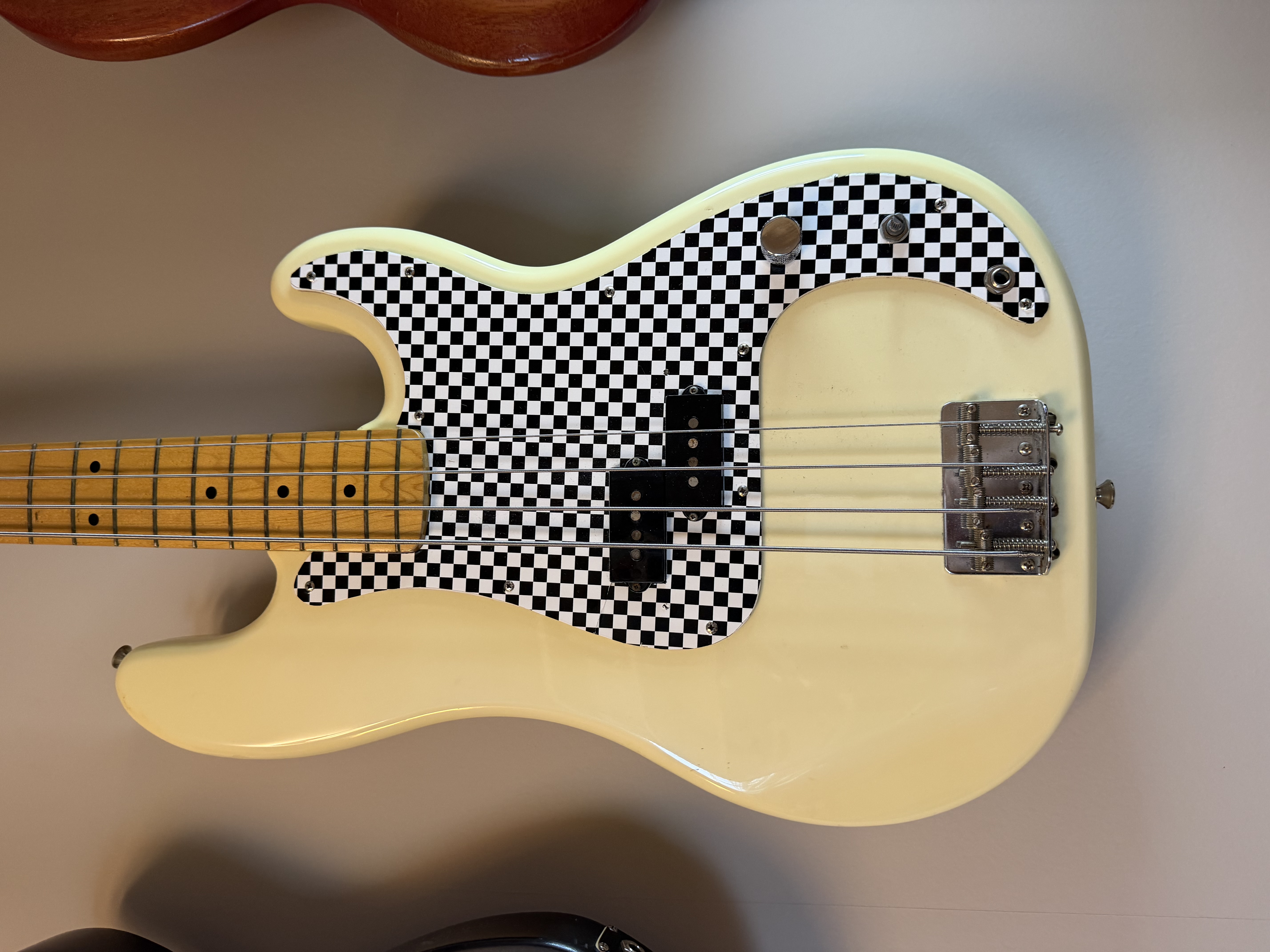 Fender precision bass