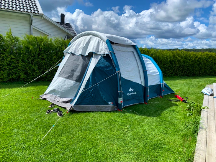 Quechua 4-manna tält fresh and black