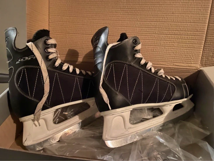 Ishockeyskøyter str 44