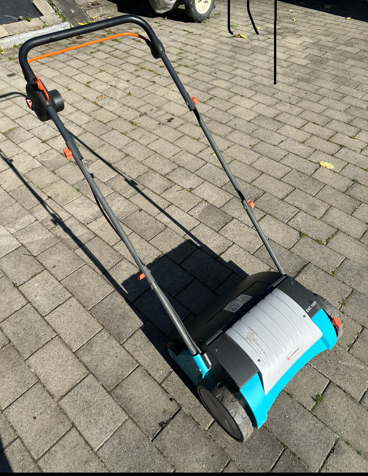 Gardena vertikalskjærer  og mosefjerner elektrisk