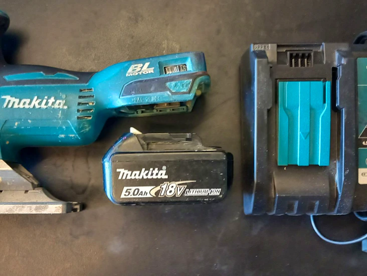 Makita sticksåg 18v