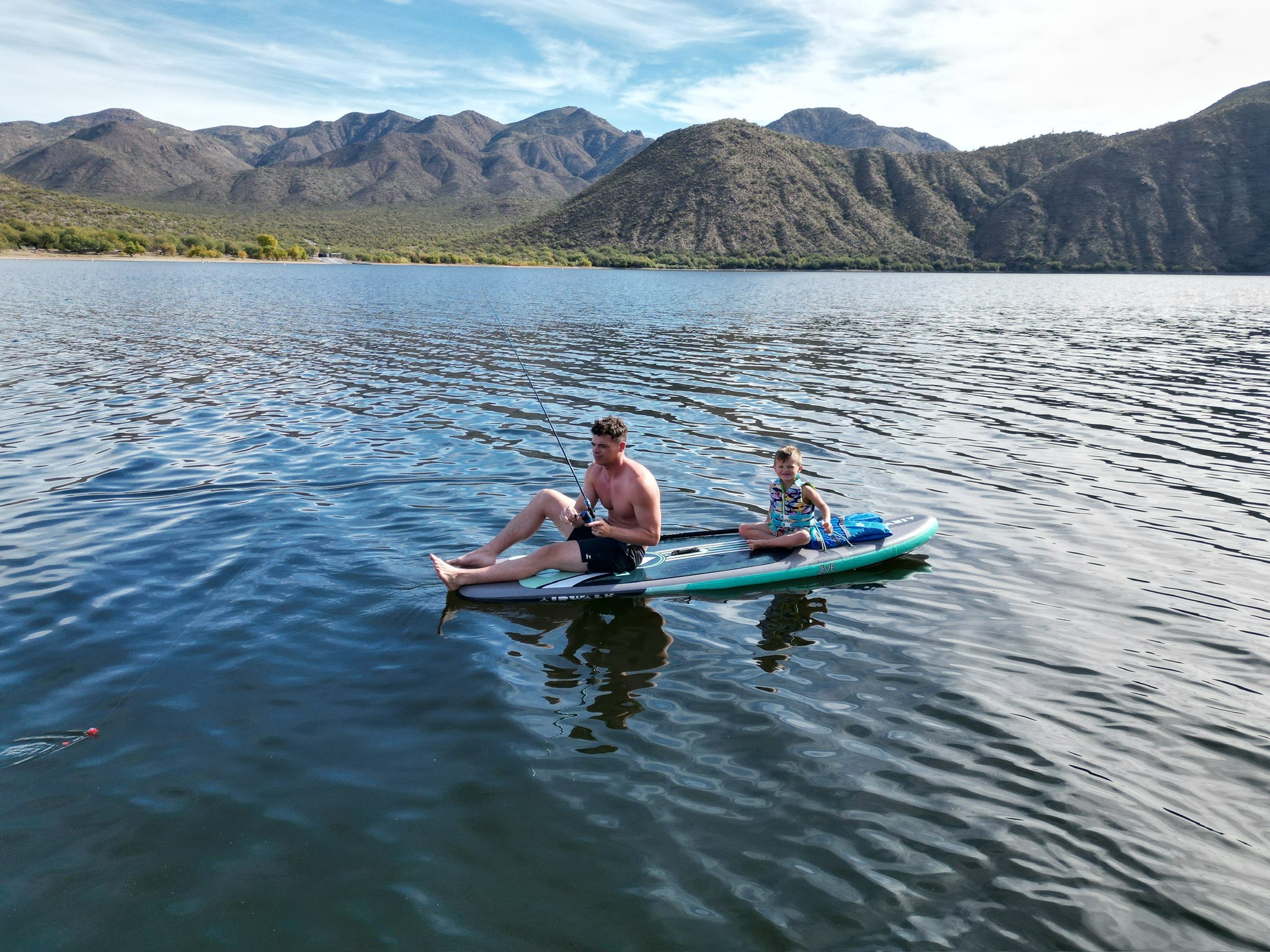 Inflatable paddleboard