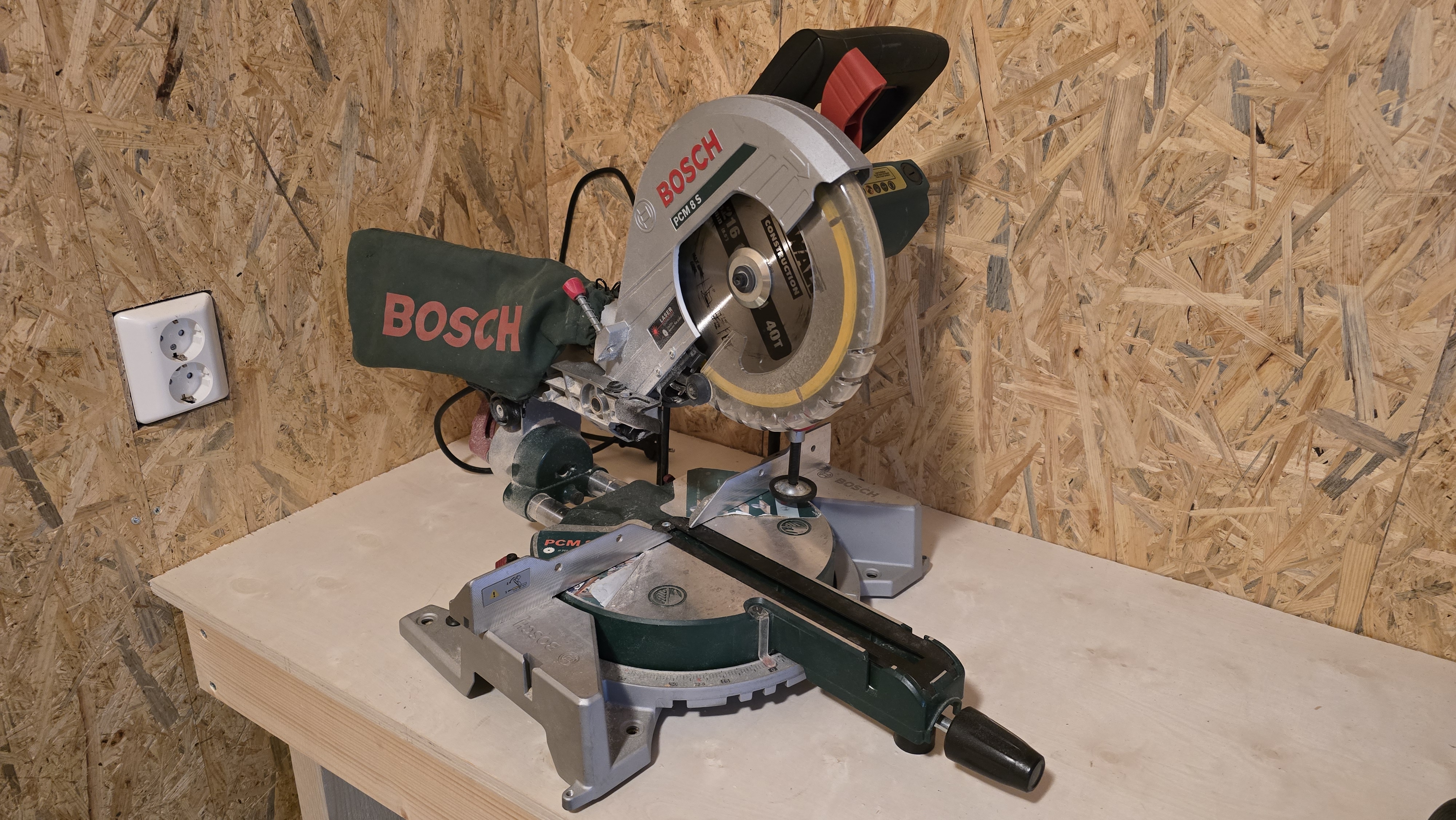 Bosch kapp/gjærsag 1200w 
