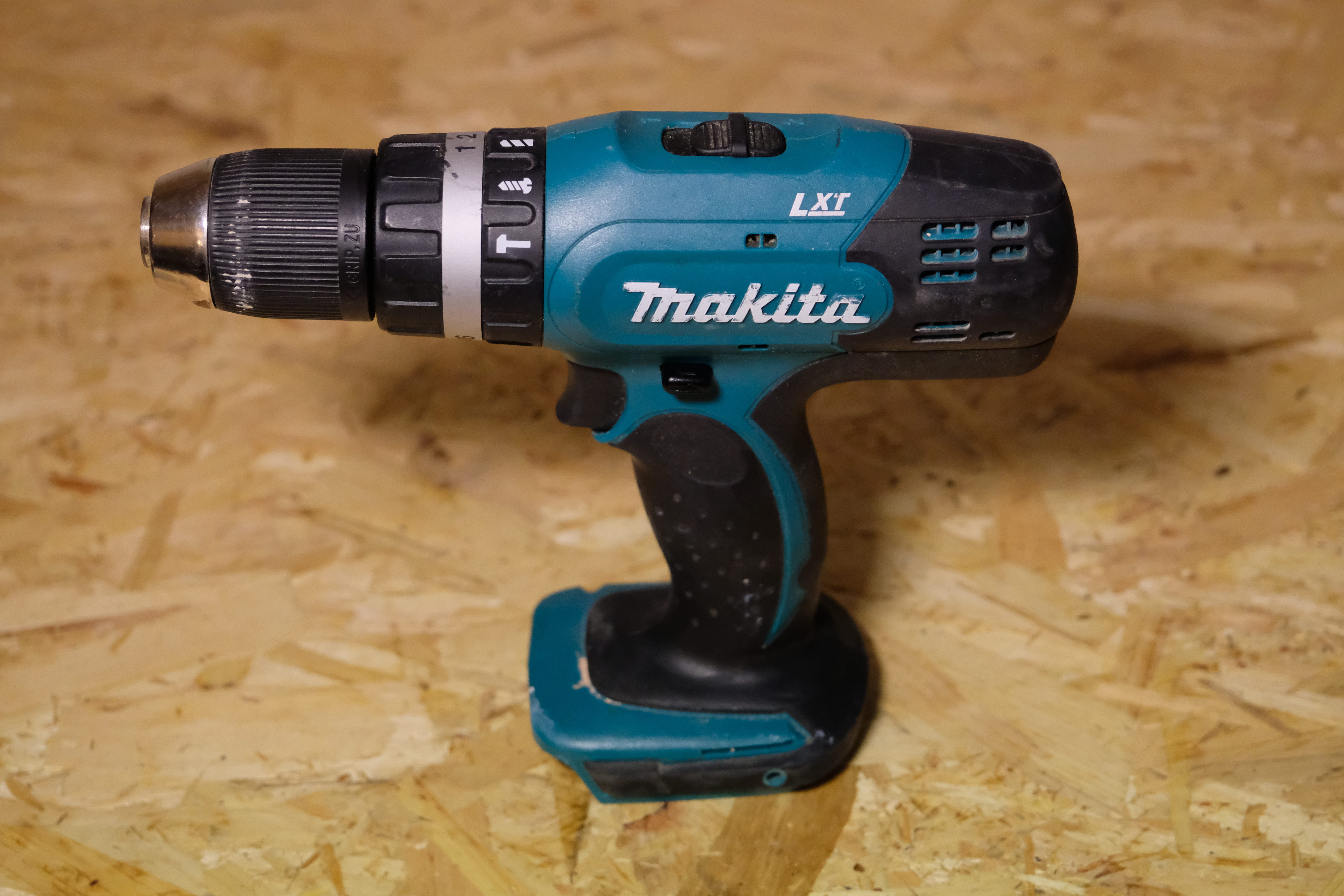 Makita dhp453 cordless combi drill 18v (body only)