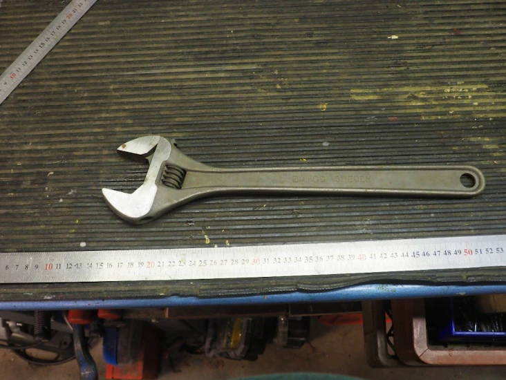 Bacho 15" 0674 skiftnyckel 34cm lång