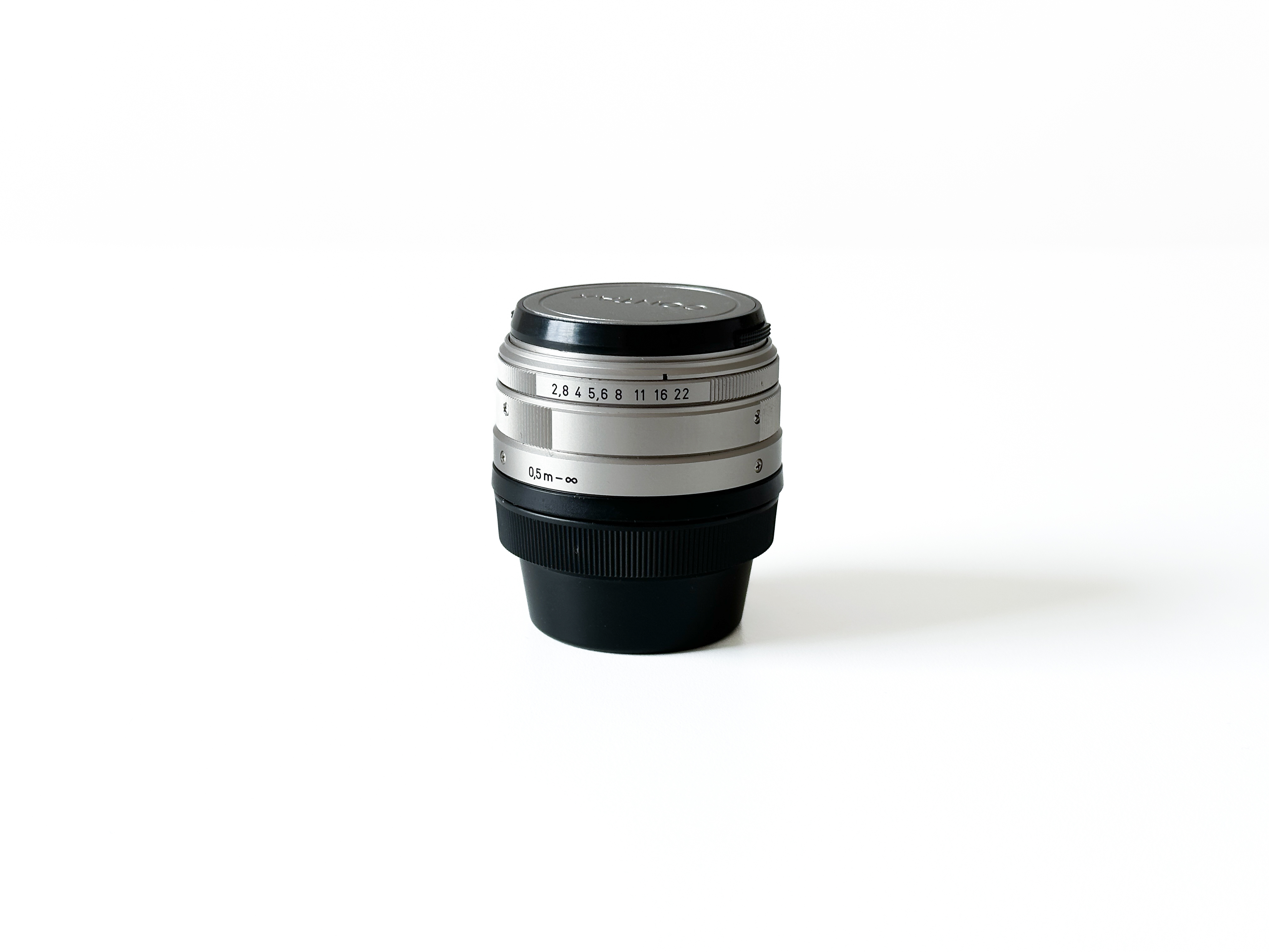 Contax g 28mm f/2.8 lens (contax g2)