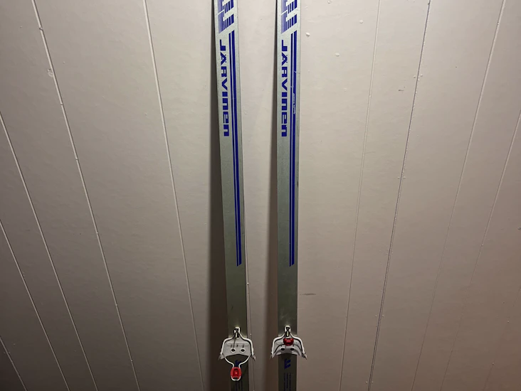 For heights 6’3”-6’5”cross country skis and boots size 48(15)