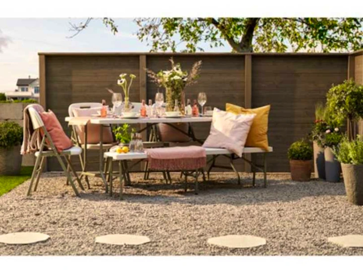 Hoppfällbart bord för 16 personer