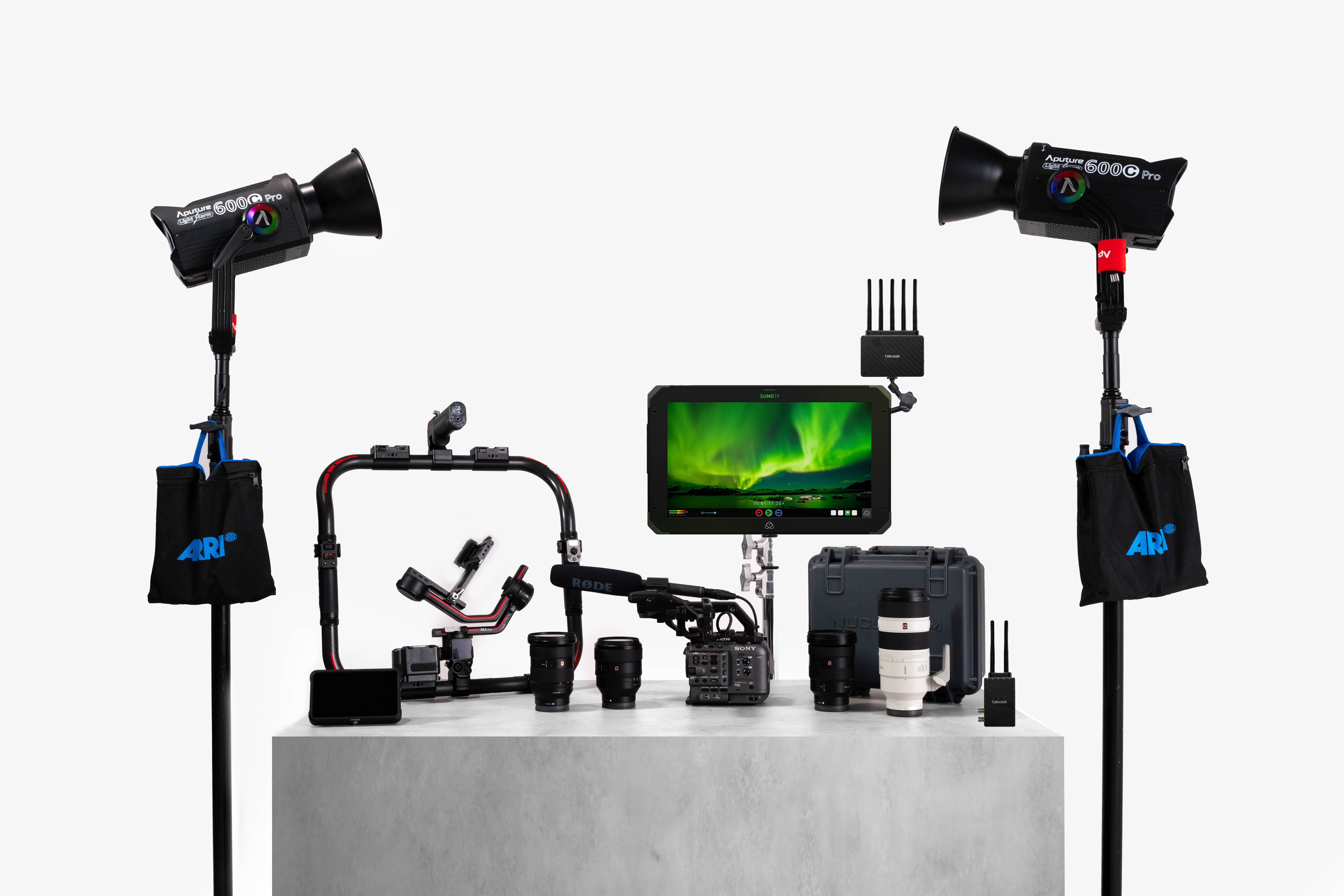 The budget director (film production bundle)