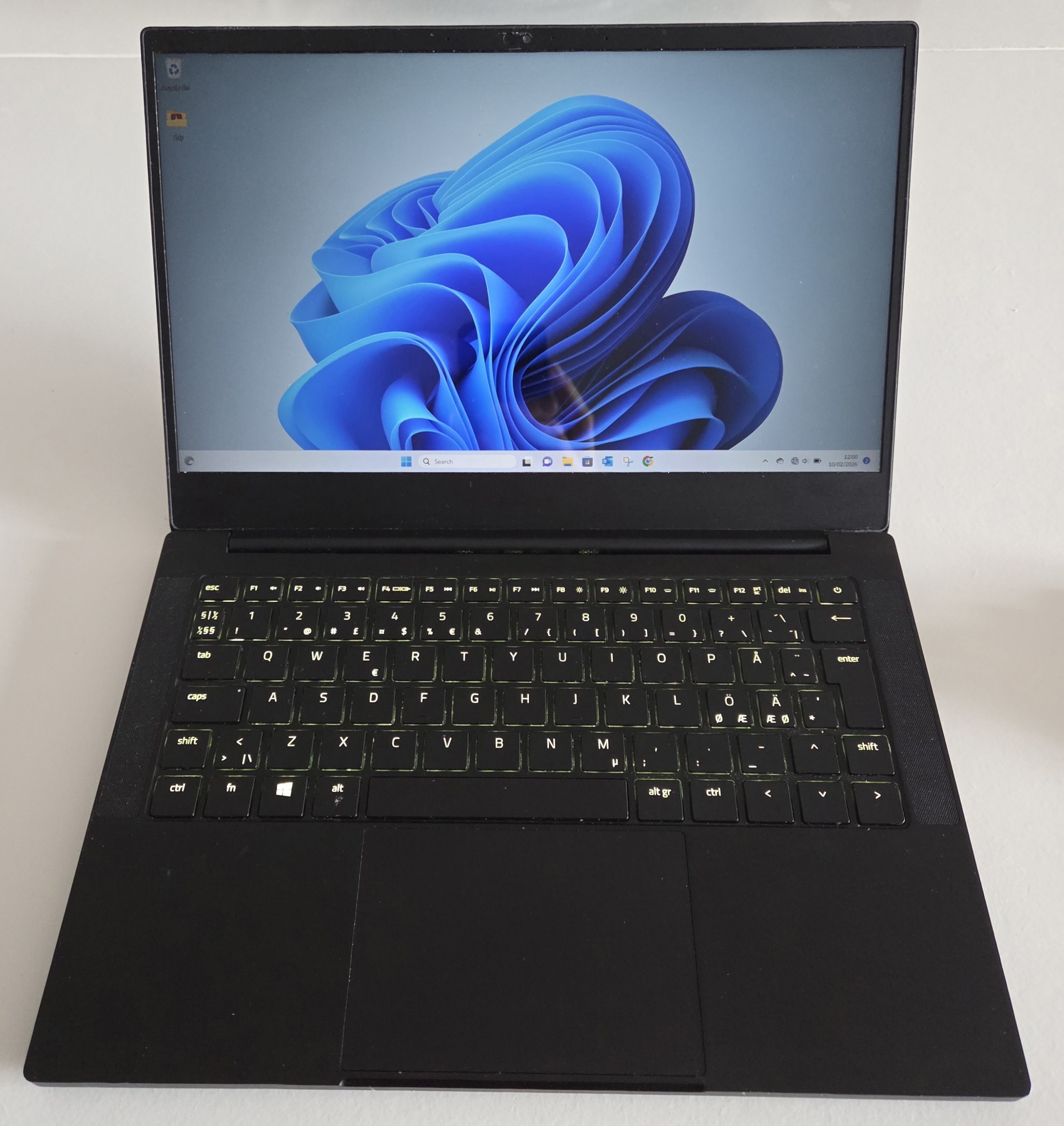 Razer rz09 i7-8565 1.8ghz 16gb 