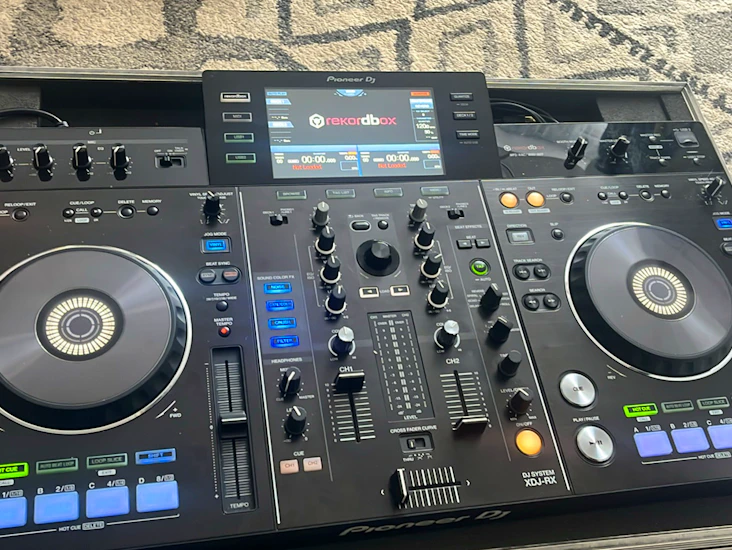 Pionner xdj rx all in one dj decks