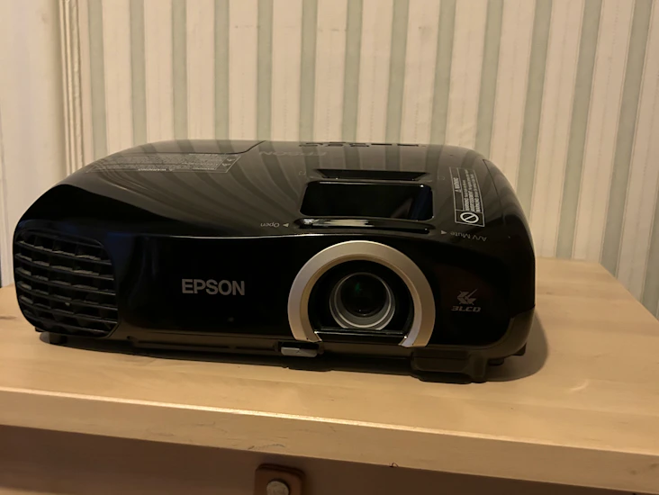 Epson hd projektor