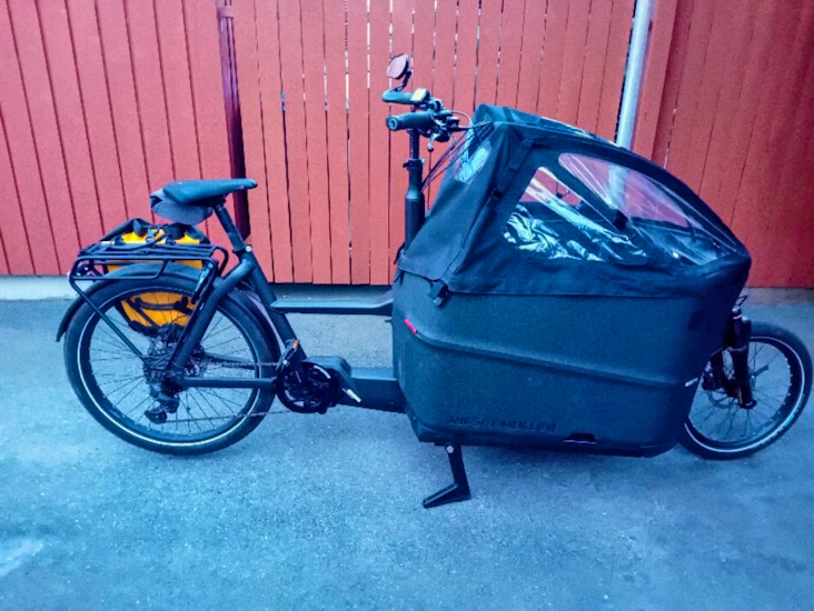 Leier ut packster elsykkel lastesykkel