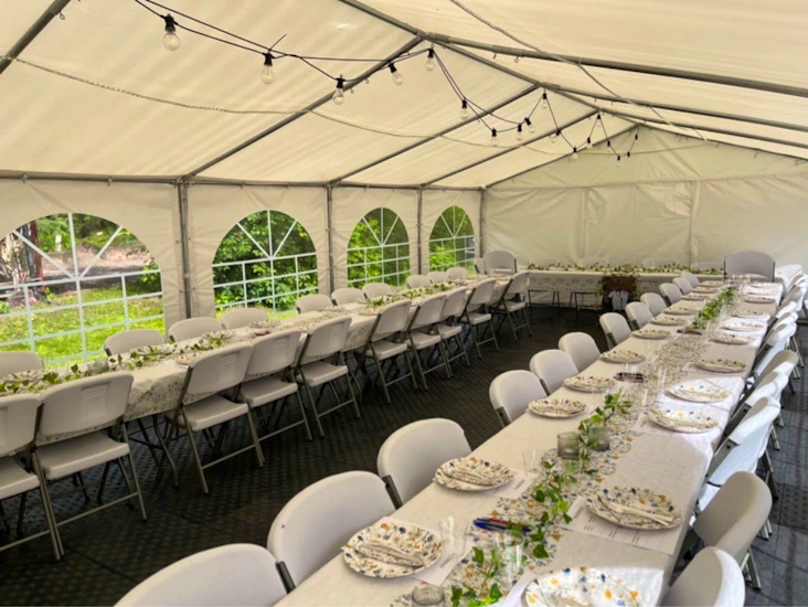 Hyr ut tält för fest