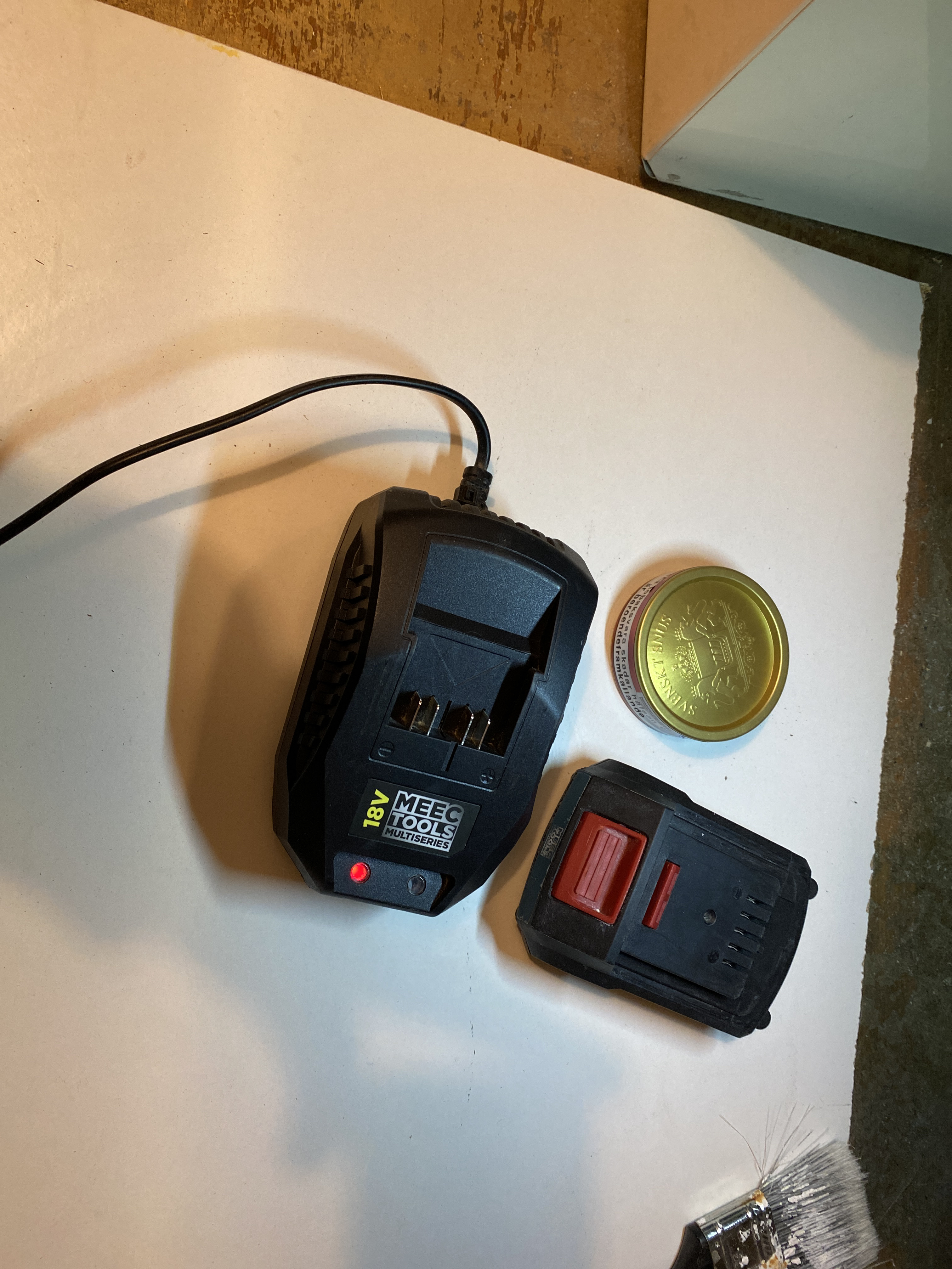 Batteriladdare meec tools sladd 