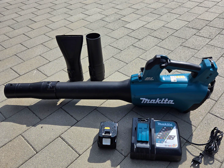 Makita dub 184 batteridriven lövblås