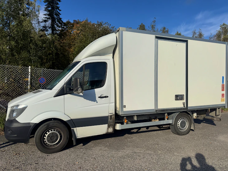 Mercedes sprinter koppi + takalaitanostin