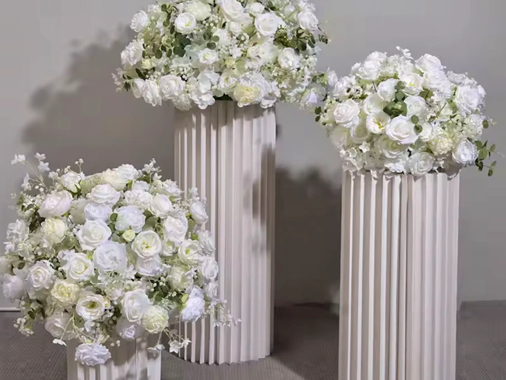 Piedestaler för dop, kalas & babyshower – uthyres!