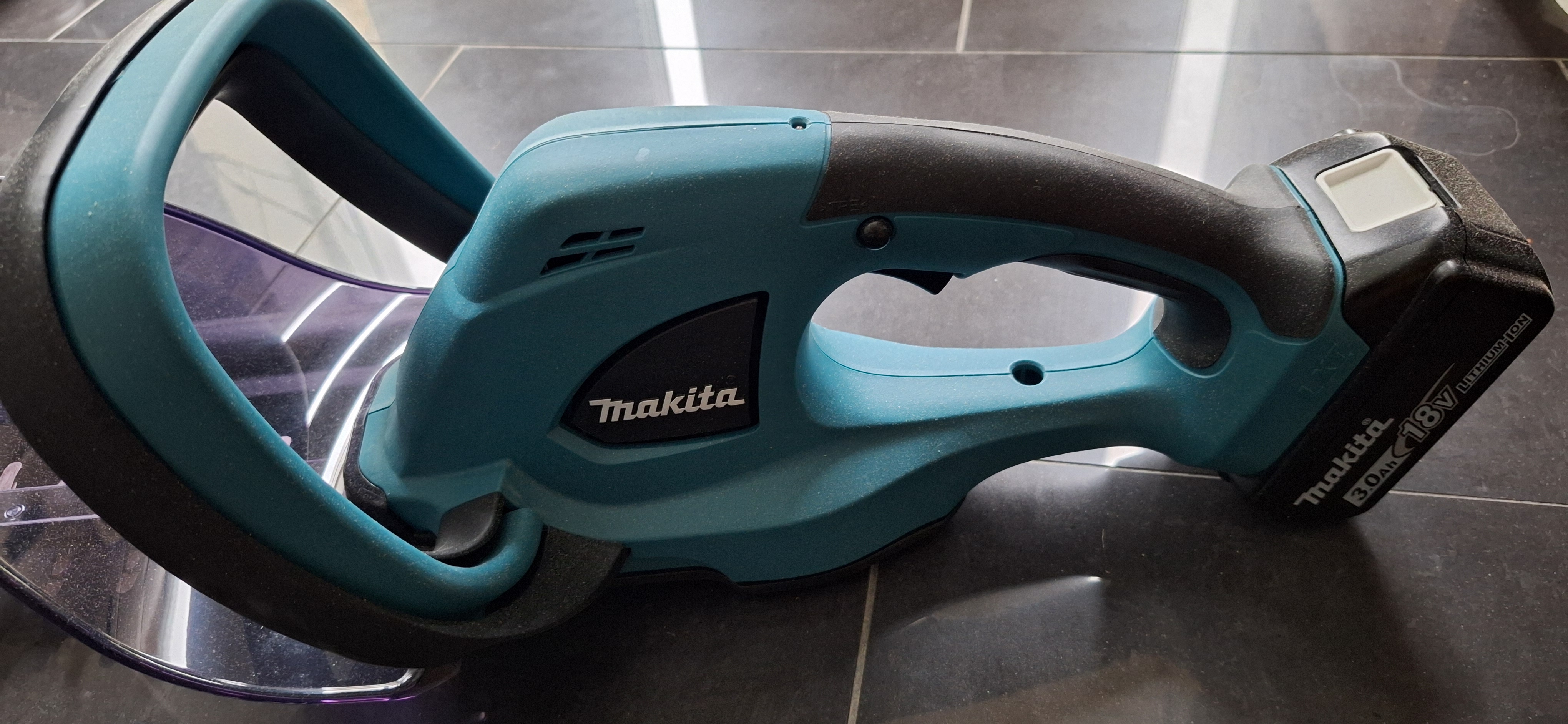 Makita häcksax 18v