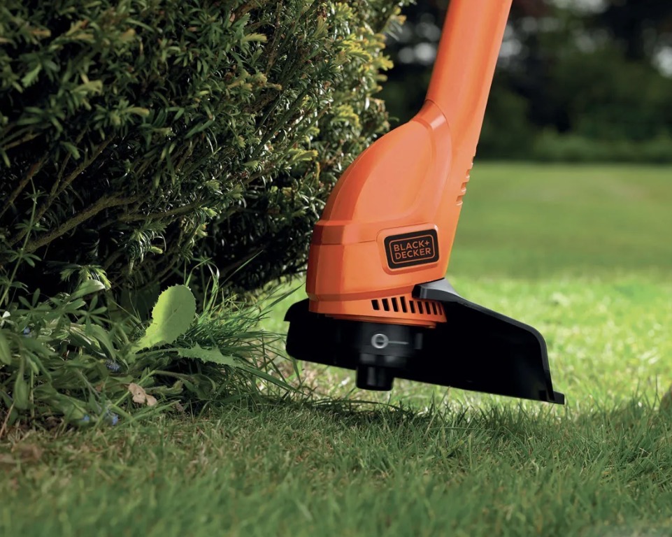 Black & decker 250w 23cm strimmer