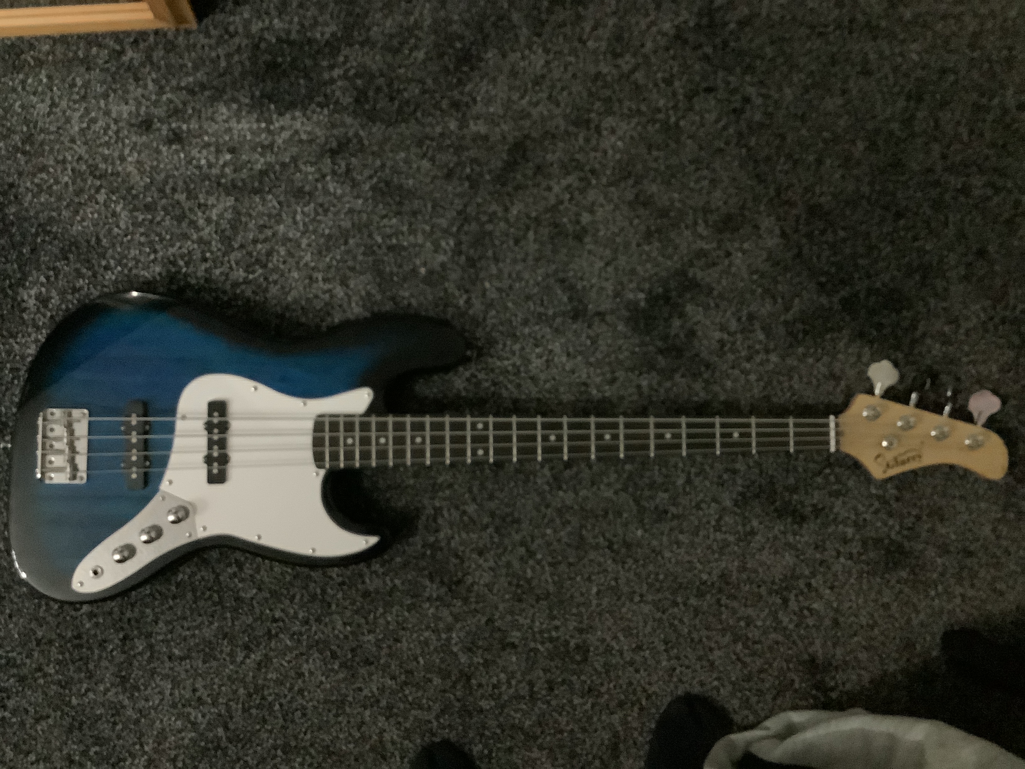 4 string bass 