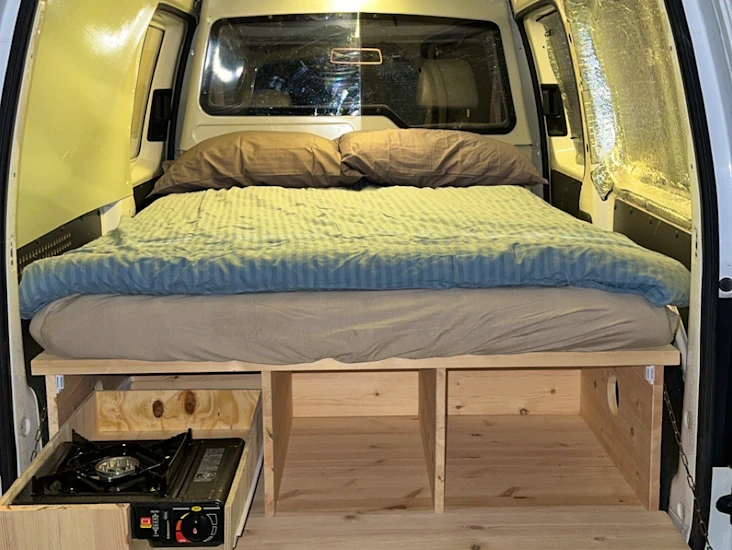 Enkel selvbygd campervan caddy maxi 2013 4x4