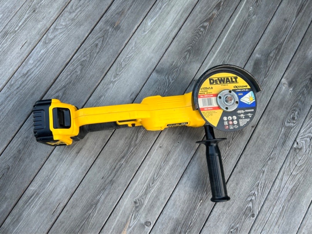 Dewalt batteridrevet vinkelsliper