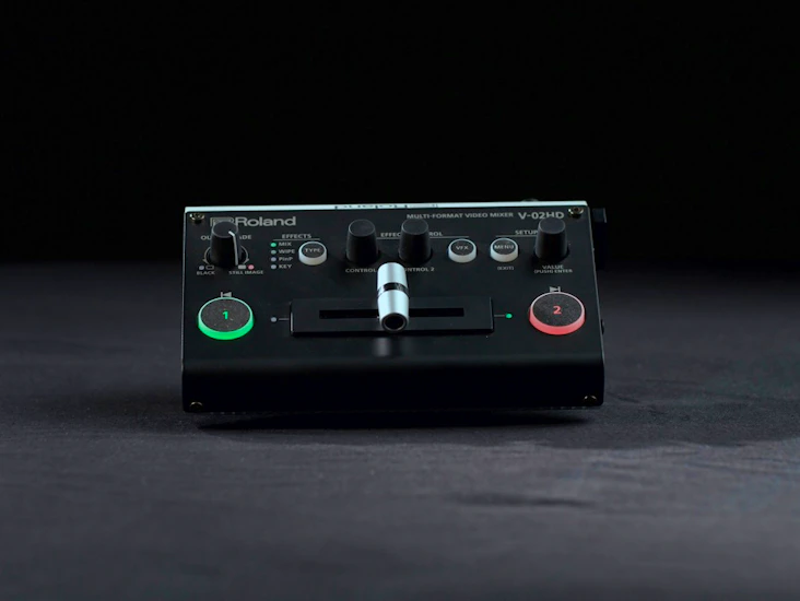 Bildemikser: roland v-02hd