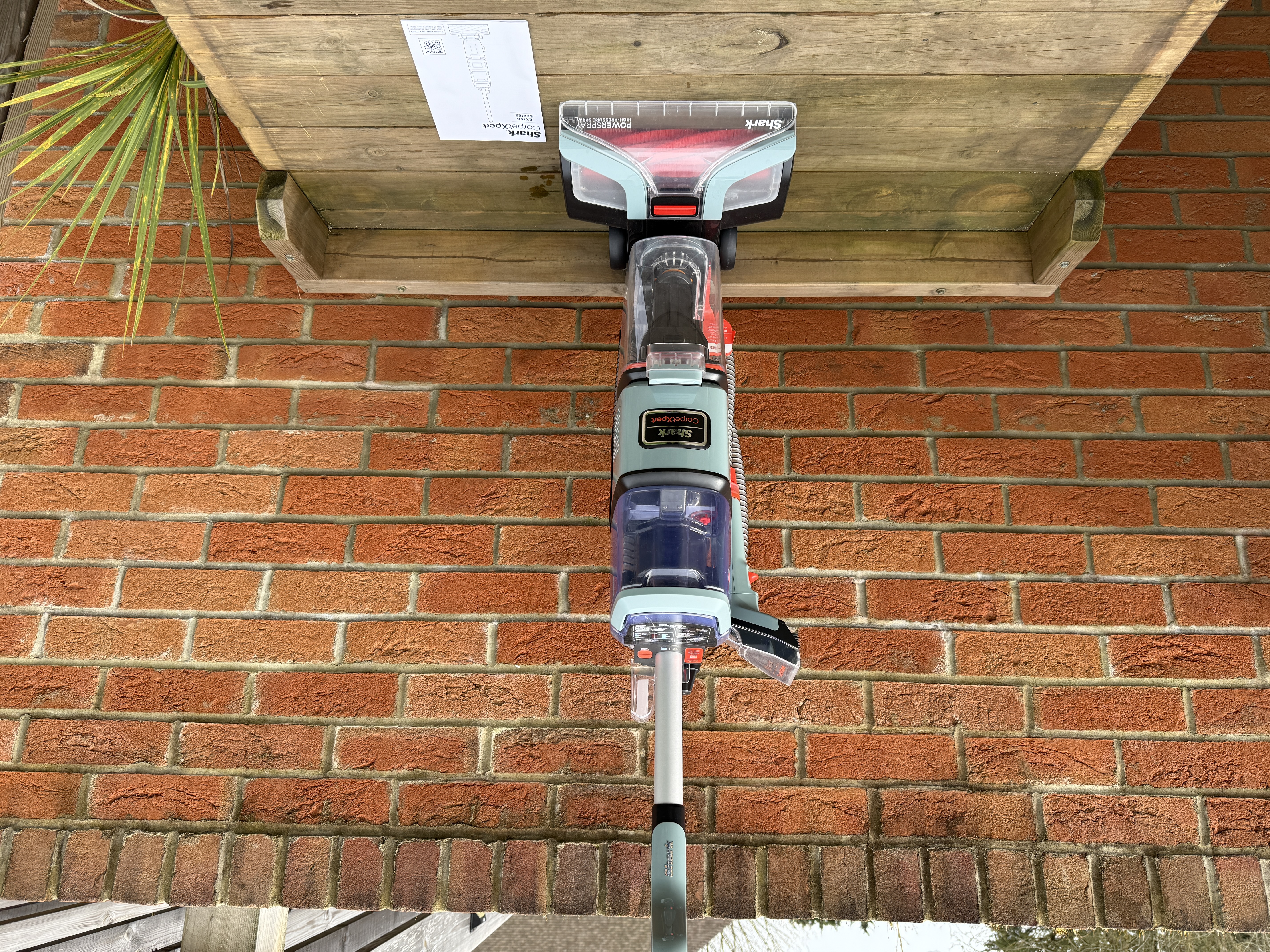 Shark carpet cleaner – deep clean carpets, rugs & upholstery – ex150ukcp