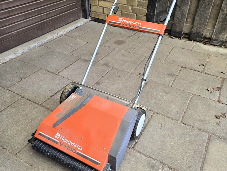 Vertikalskärare/mossbortaggning/gräsluftare