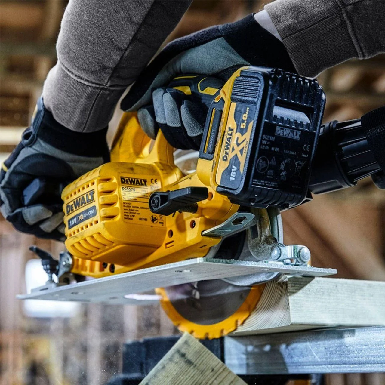 Dewalt cirkelsåg batteridriven 
