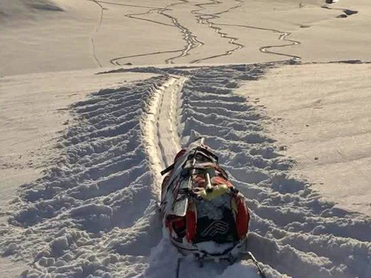 Fjellpulken xplorer 156cm ja fjellpulken xpac rucksack 40l ahkion vetoreppu
