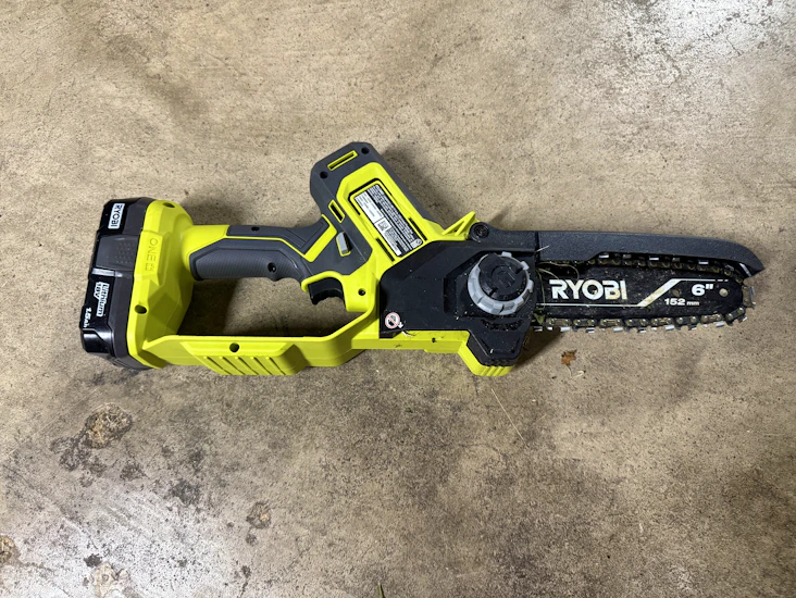 Ryobi handheld electric chainsaw