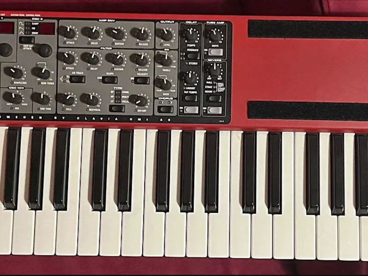Clavia nord wave 49 key with velcro bands and nord soft case