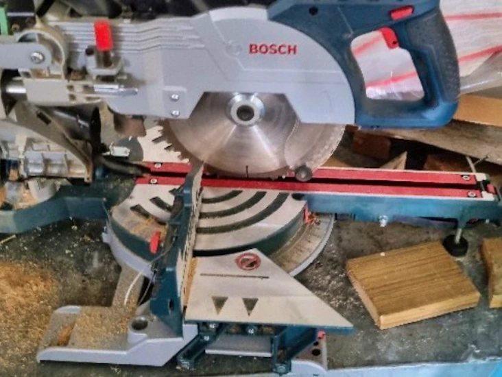 Bosch kap-/gersåg, gcn 8 sjl.