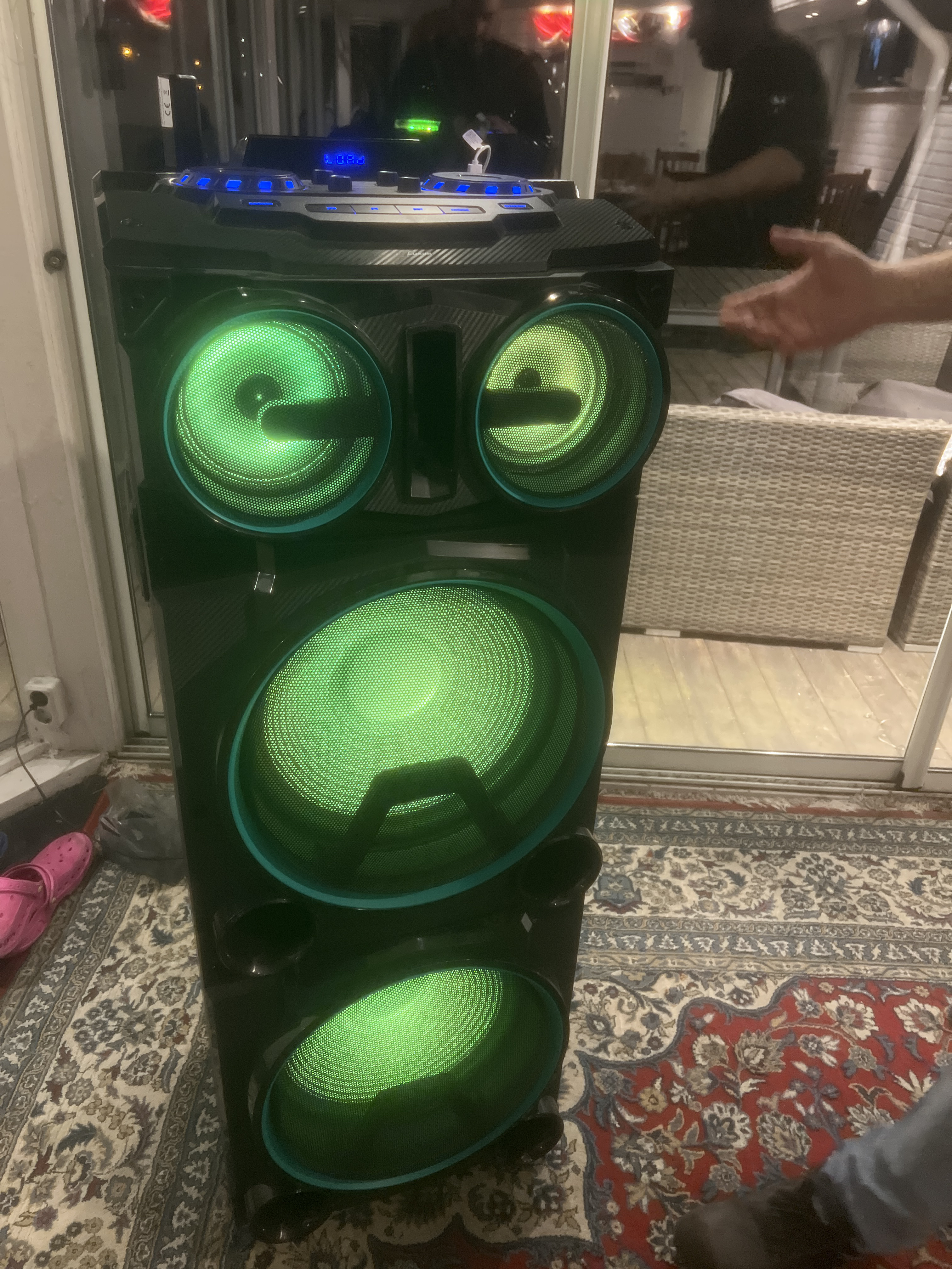 Högtalare med mikrofon 