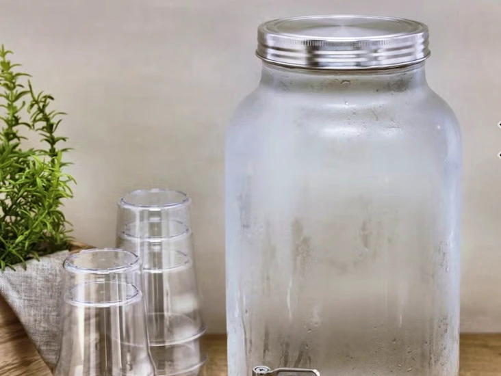 Glassdispenser med kran (6 l)