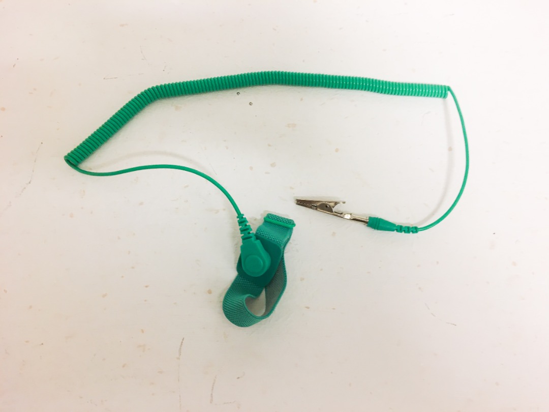 Esd armband / skydd mot statisk elektricitet