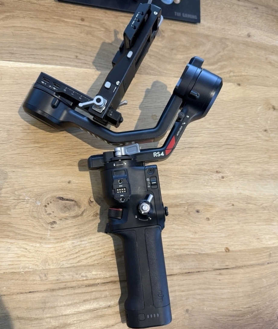 Dji rs 4