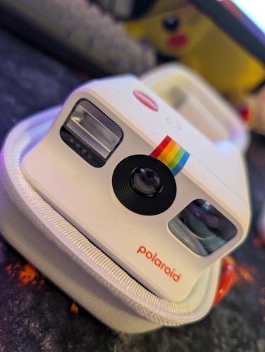 Polaroid go generation 2 instant camera in white