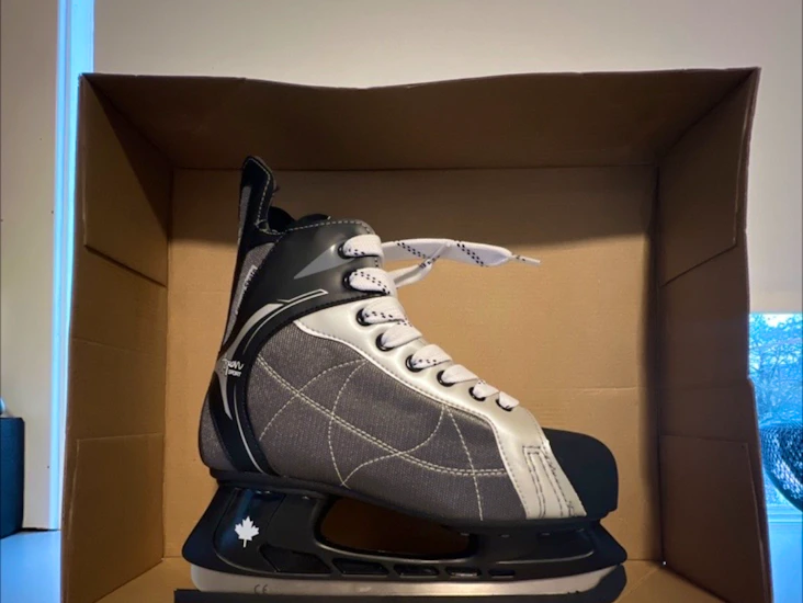 Hockeyskøyter fra aspen sport strl. 42.